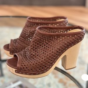 Dolce Vita Brooks Caramel Natural Woven Leather Platform Clog Mules 7